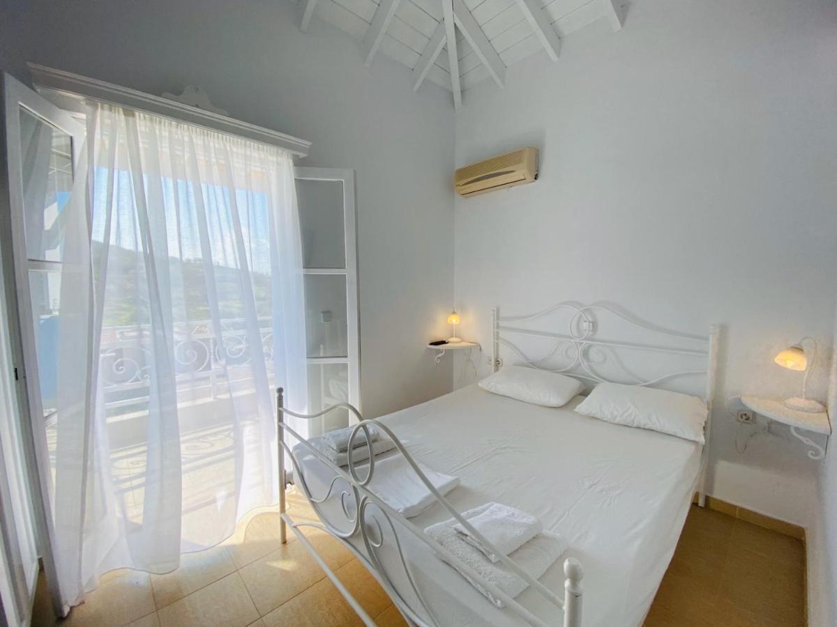 Pontamos Villas Chalki Town Eksteriør bilde