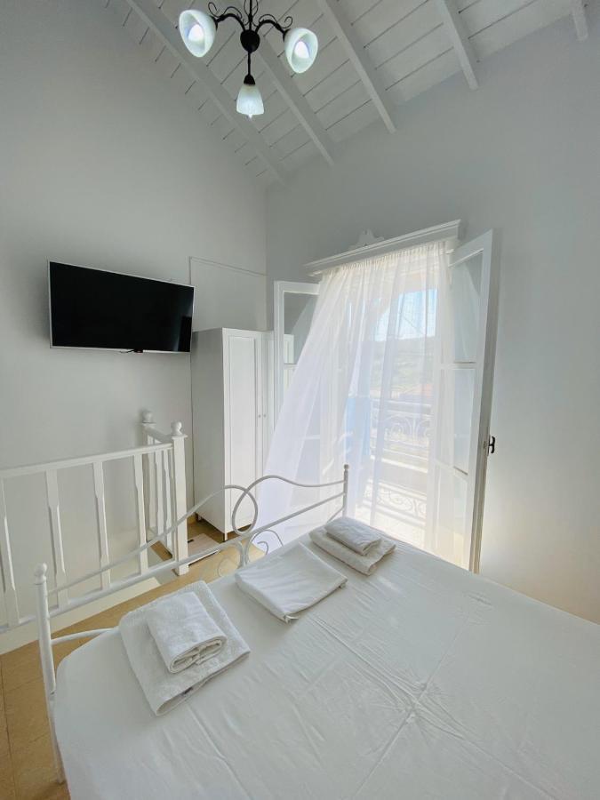 Pontamos Villas Chalki Town Eksteriør bilde